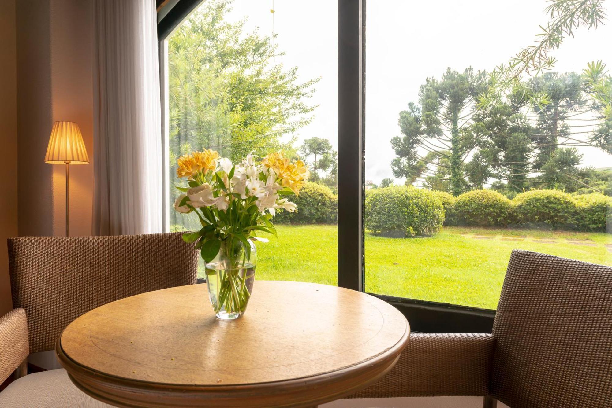 Alma Hotel Campos do Jordao Luaran gambar
